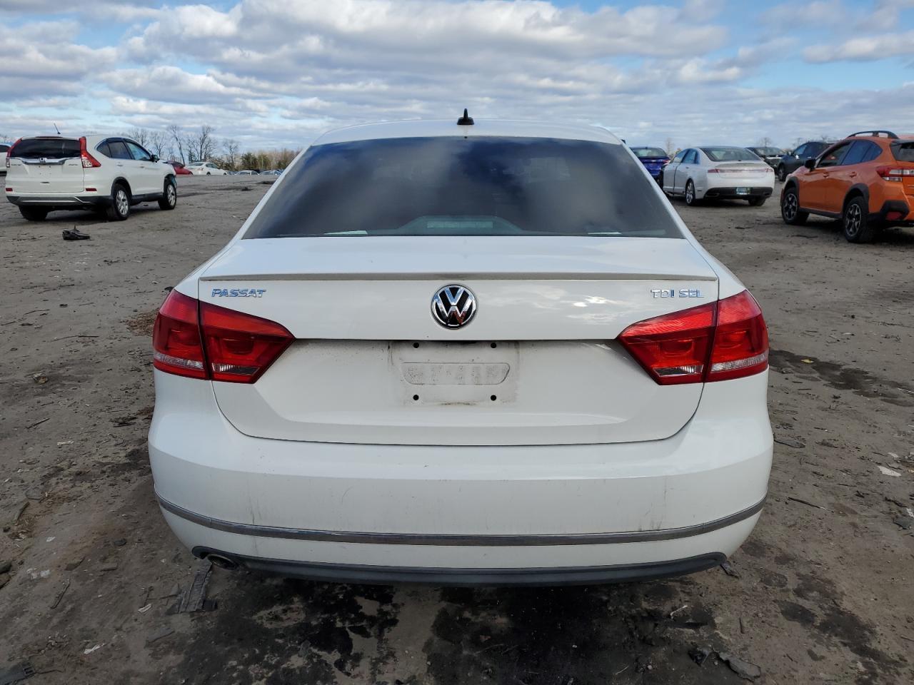 2014 VOLKSWAGEN PASSAT SEL - Фото 6