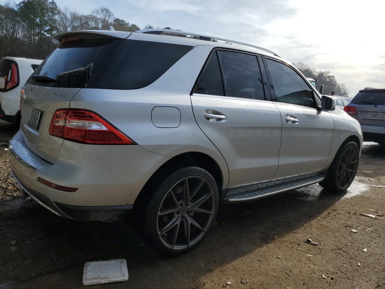 2015 MERCEDES-BENZ ML 350 4MA - Image 3
