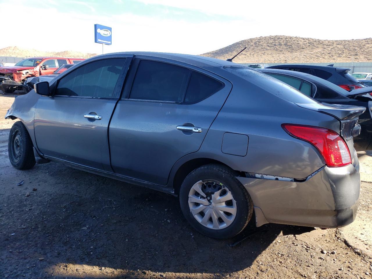 2016 NISSAN VERSA S - Фото 2
