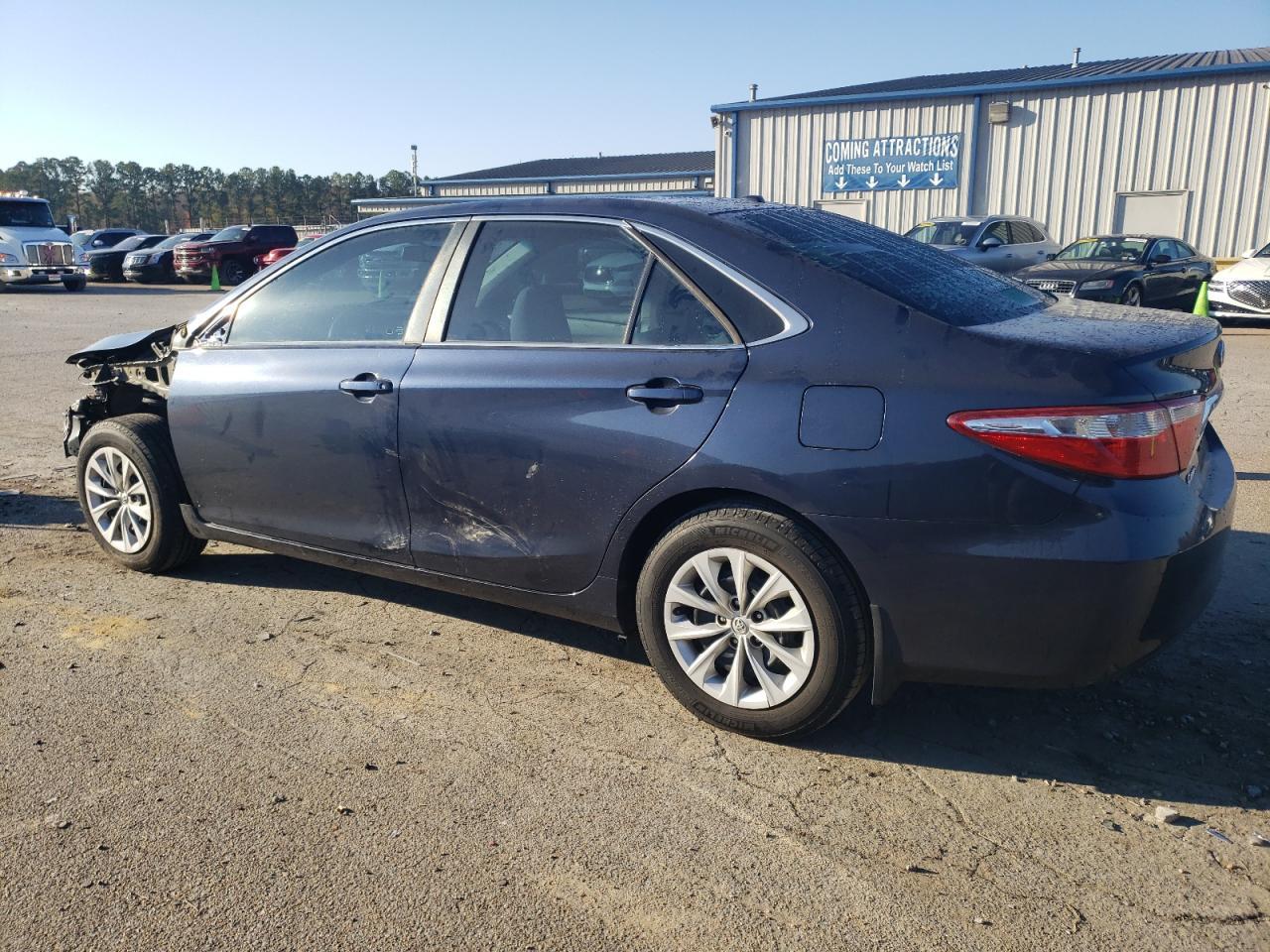 2015 TOYOTA CAMRY LE - Фото 2
