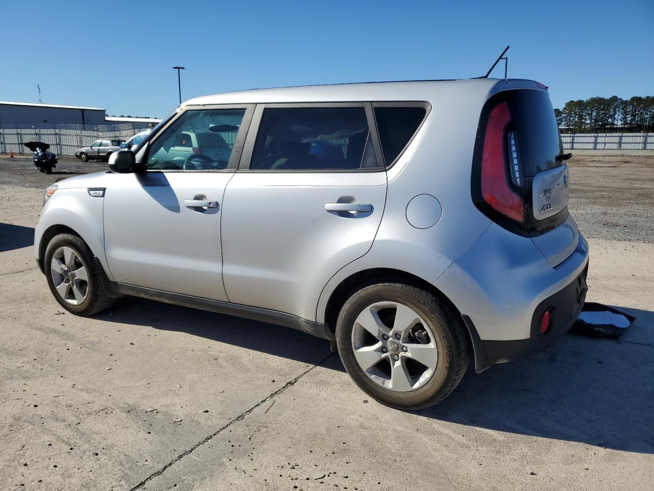 2017 KIA SOUL - Фото 2