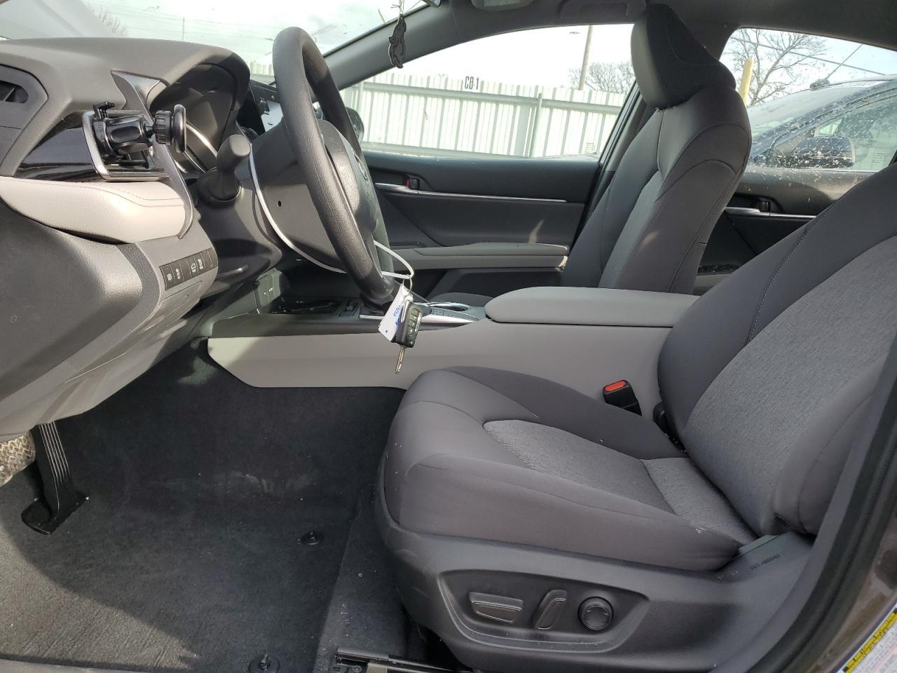 2024 TOYOTA CAMRY LE - Фото 7