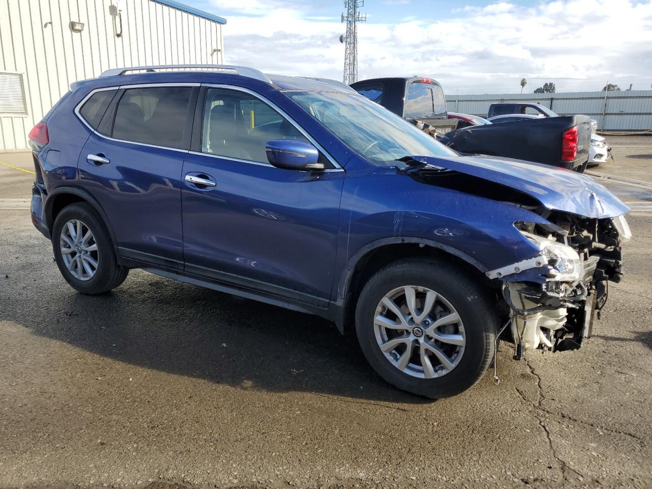 2018 NISSAN ROGUE S - Фото 4