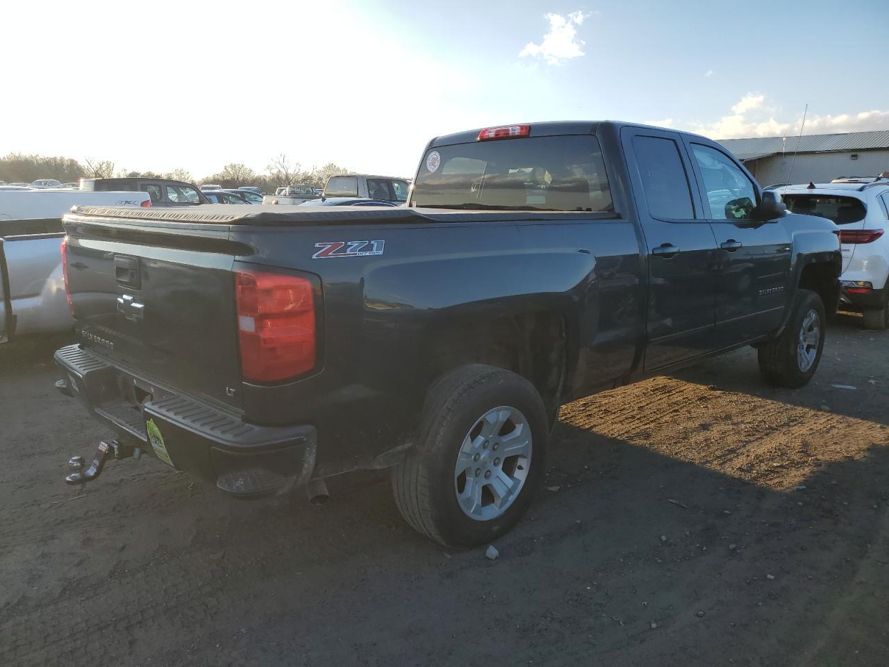 2017 CHEVROLET SILVERADO - Фото 3