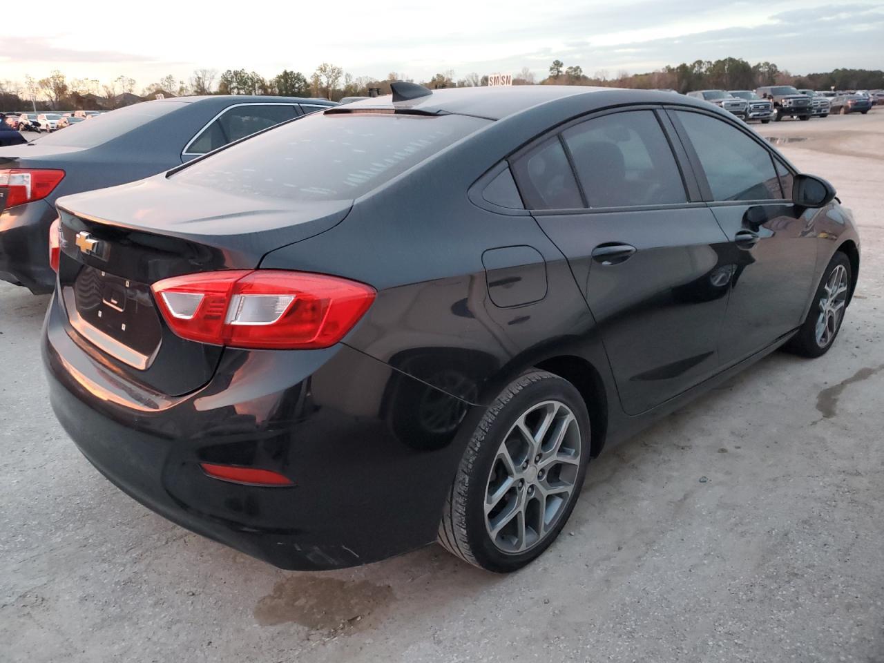 2017 CHEVROLET CRUZE LS - Фото 3