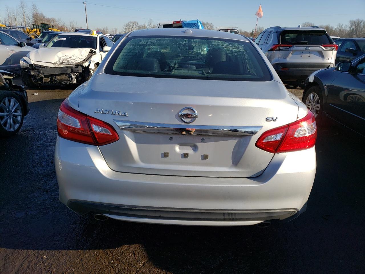 2016 NISSAN ALTIMA 2.5 - Фото 6
