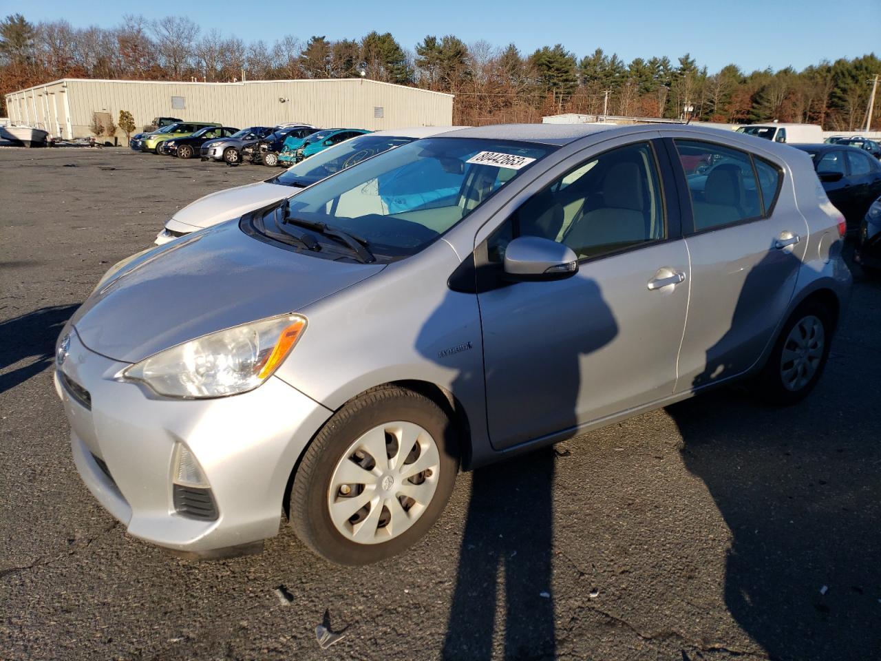 2013 TOYOTA PRIUS C car image