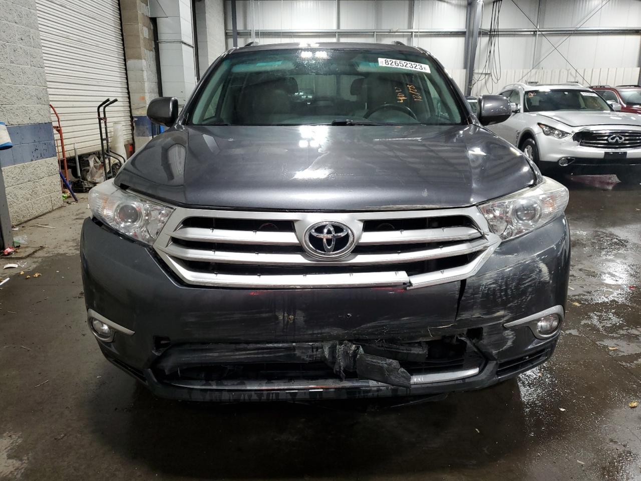 2011 TOYOTA HIGHLANDER - Image 5