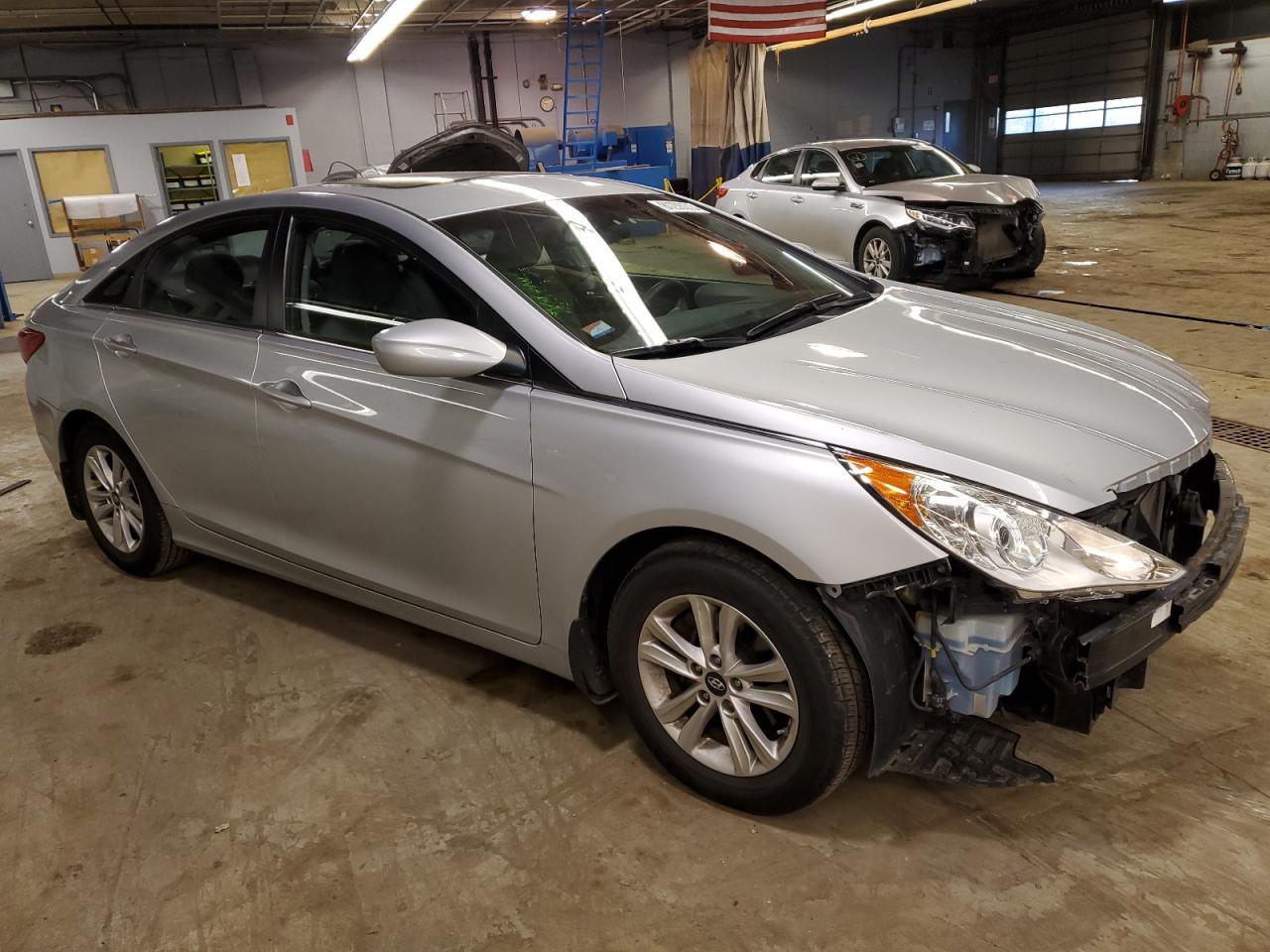 2013 HYUNDAI SONATA GLS - Фото 4