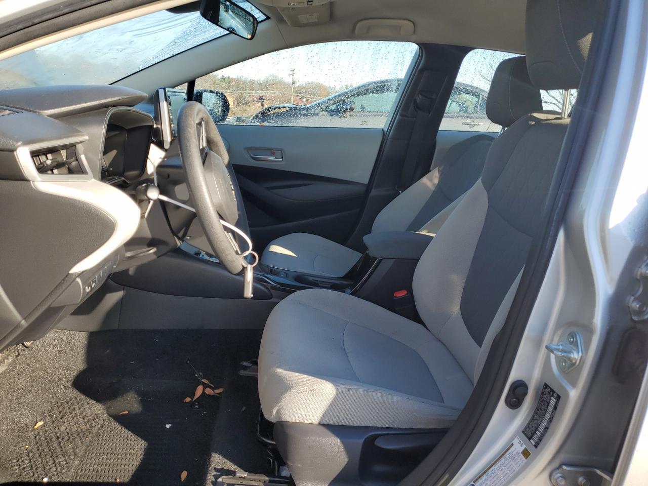2020 TOYOTA COROLLA LE - Фото 7