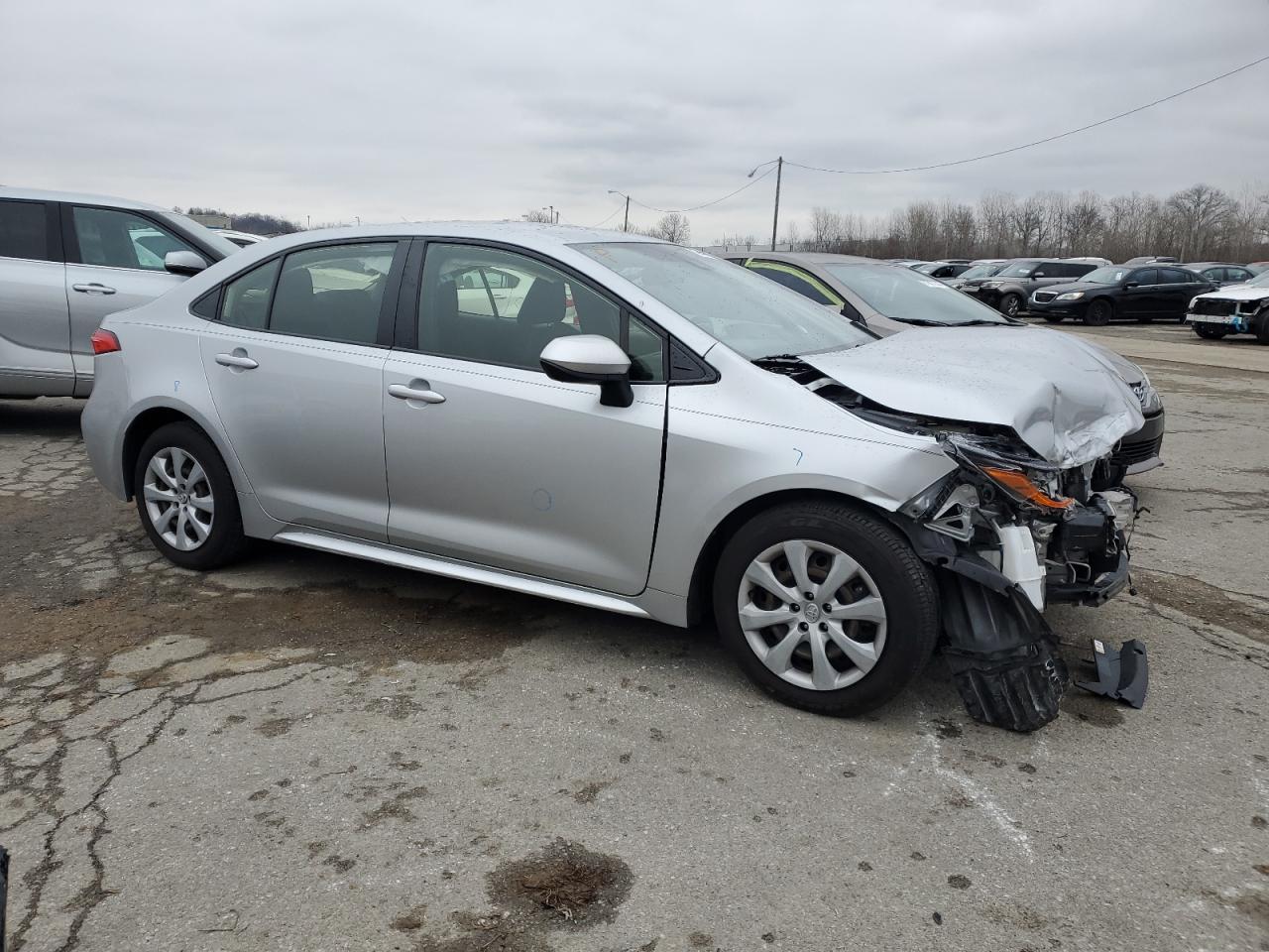 2021 TOYOTA COROLLA LE - Фото 4