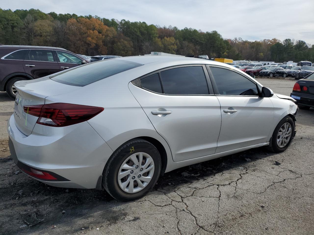2019 HYUNDAI ELANTRA SE - Image 3