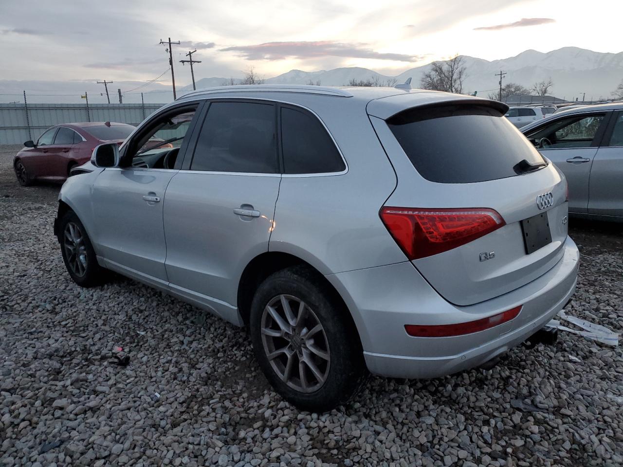 2011 AUDI Q5 PREMIUM - Фото 2