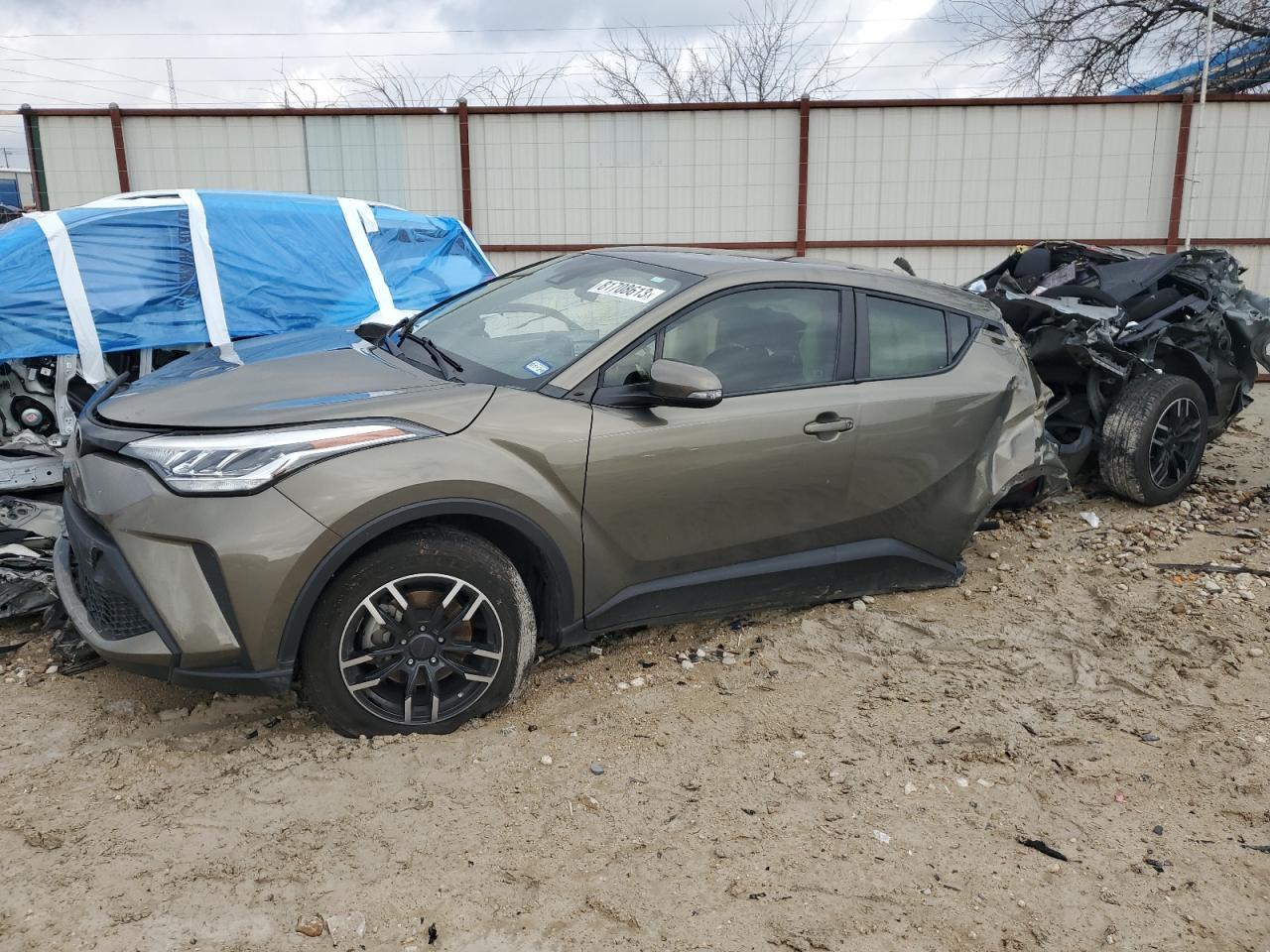 2021 TOYOTA C-HR XLE