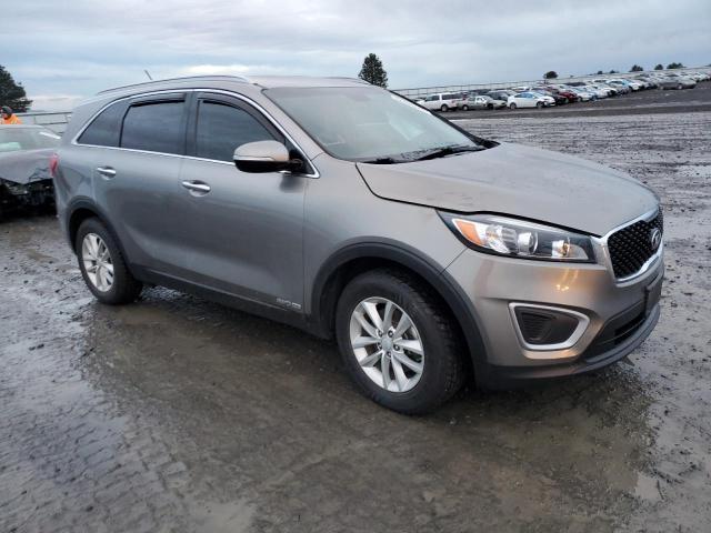 2017 KIA SORENTO LX - Image 4