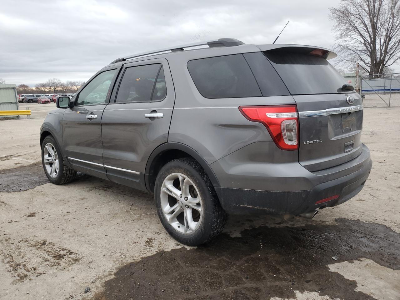 2013 FORD EXPLORER L - Image 2