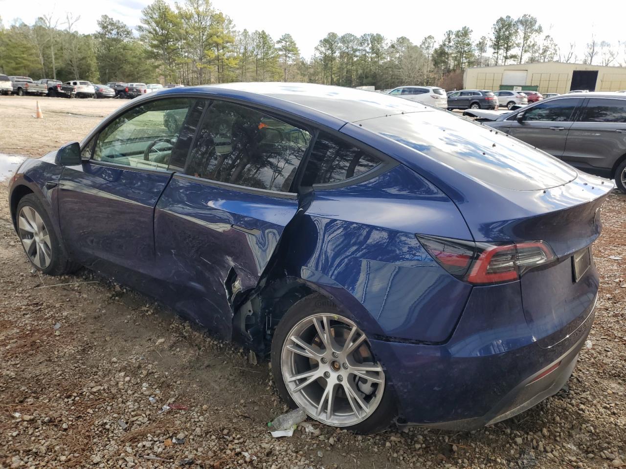 2023 TESLA MODEL Y - Image 2