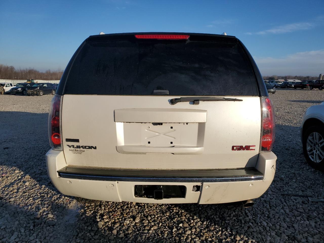 2012 GMC YUKON DENA - Image 6