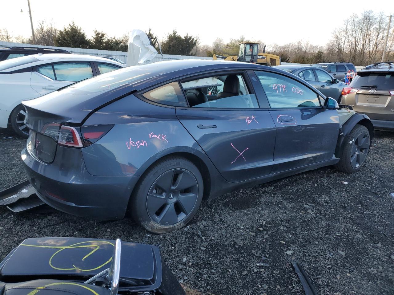 2021 TESLA MODEL 3 - Фото 3