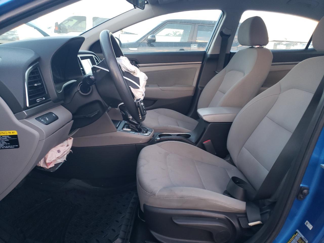 2018 HYUNDAI ELANTRA SE - Фото 7