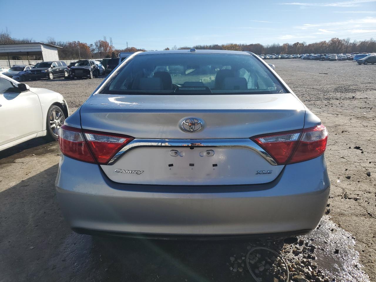 2017 TOYOTA CAMRY LE - Фото 6