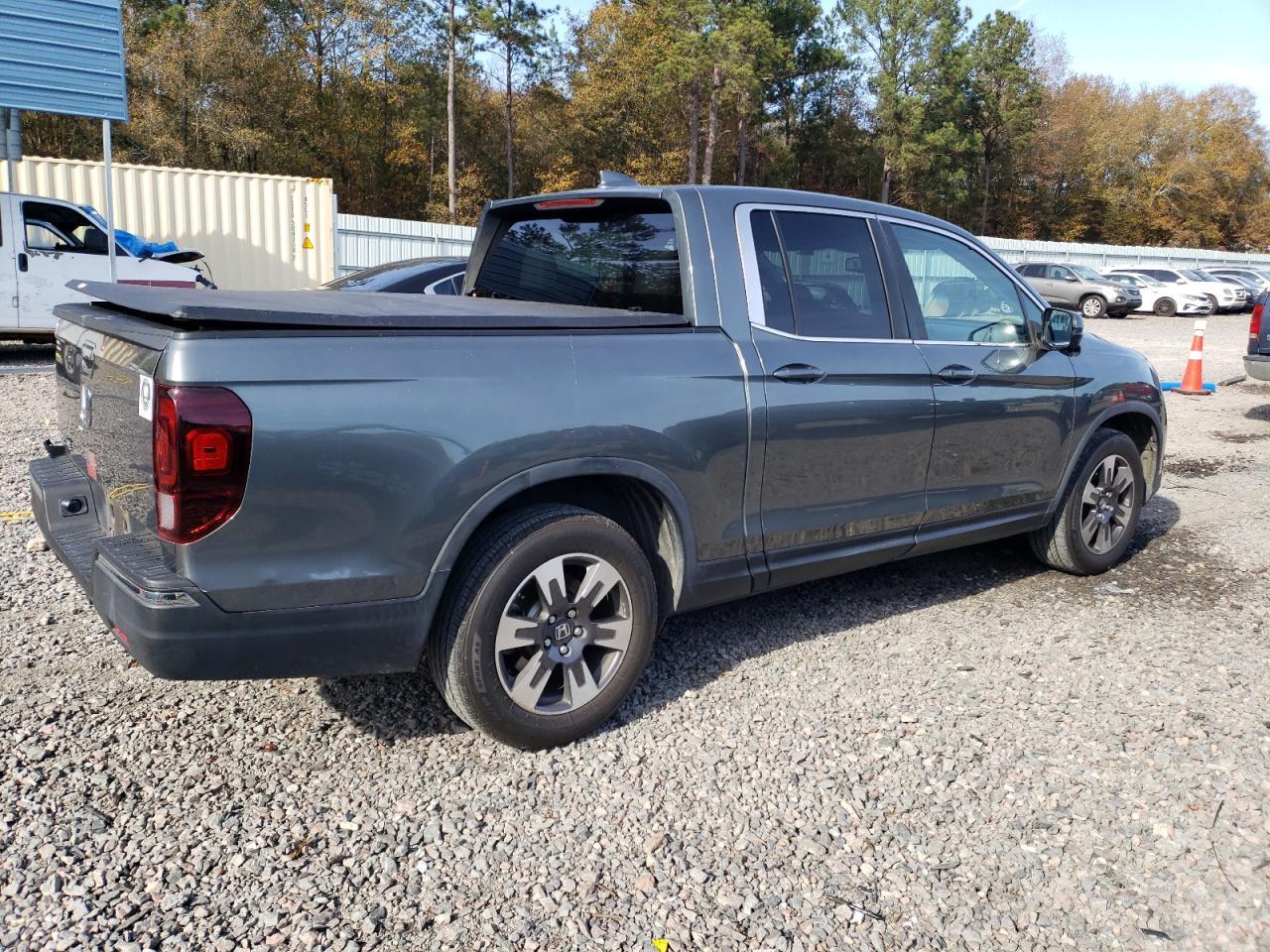 2017 HONDA RIDGELINE - Image 3