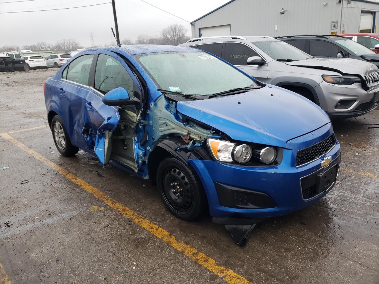 2016 CHEVROLET SONIC LT - Фото 4