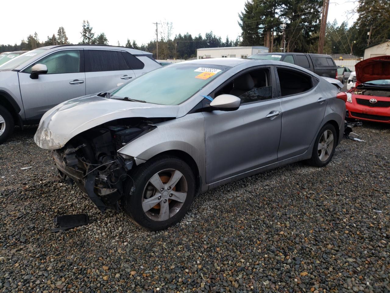 2013 HYUNDAI ELANTRA GL