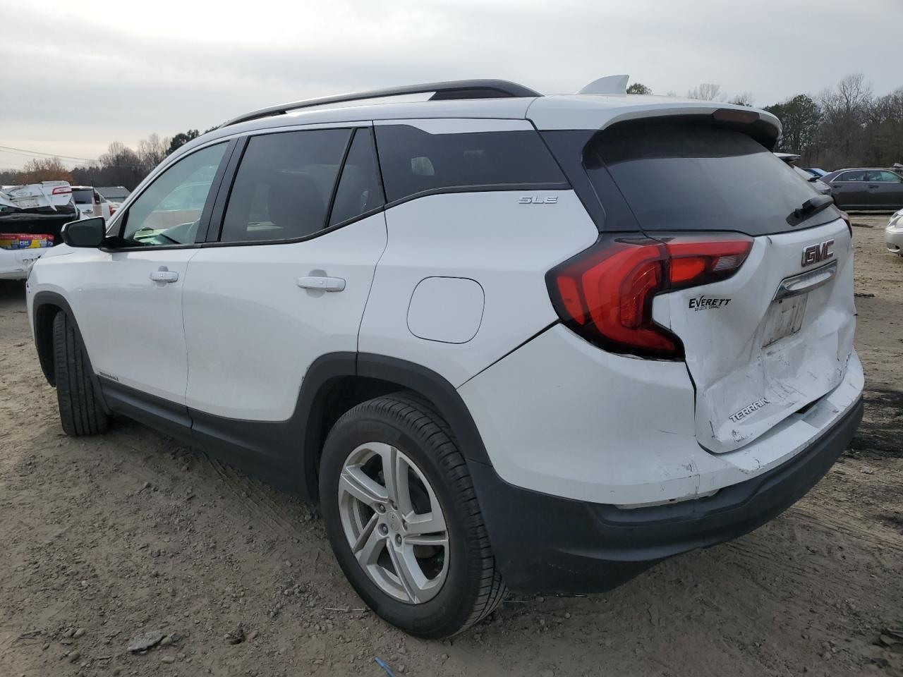 2018 GMC TERRAIN SL - Image 2