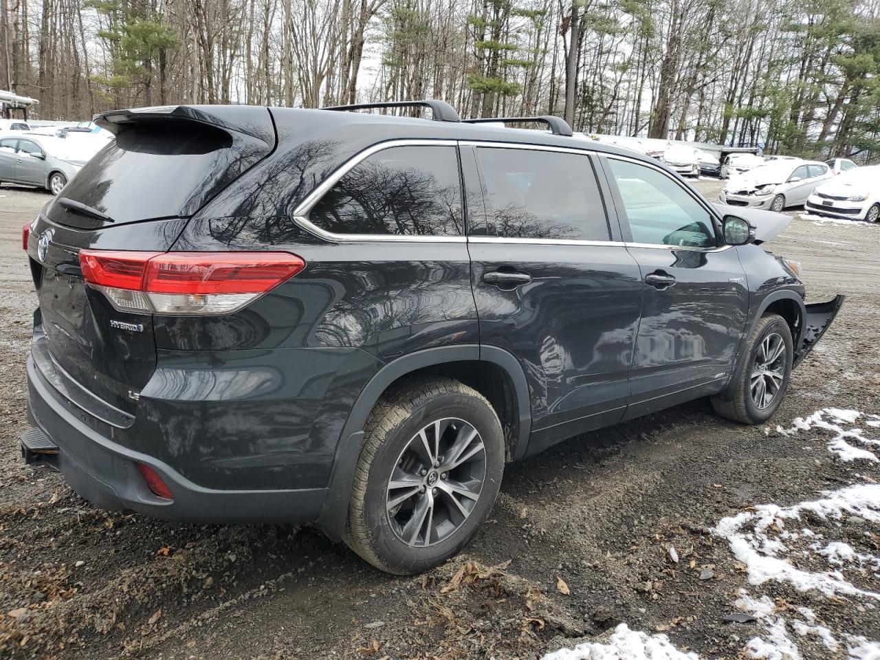 2018 TOYOTA HIGHLANDER - Фото 3