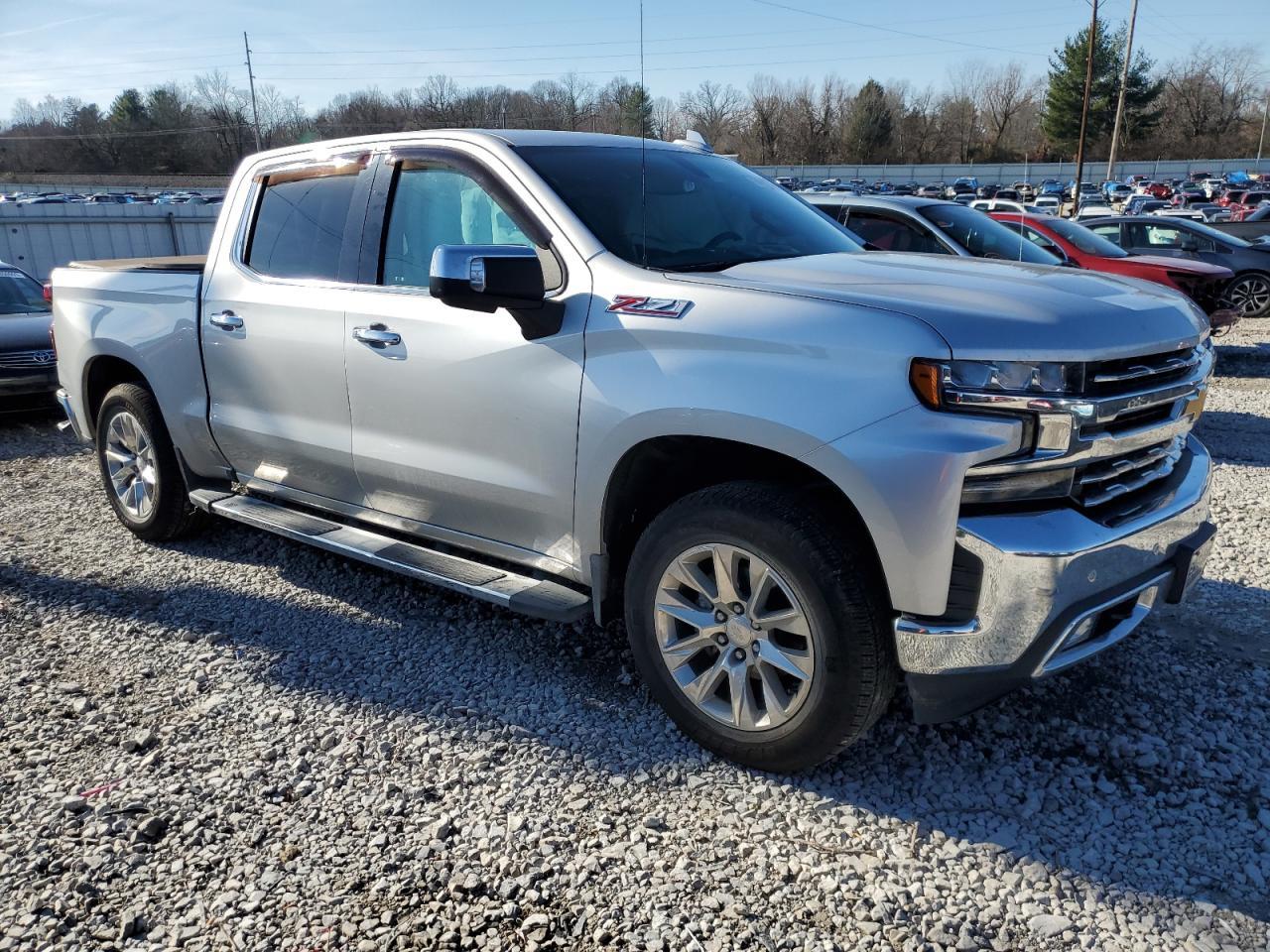 2019 CHEVROLET SILVERADO - Фото 4