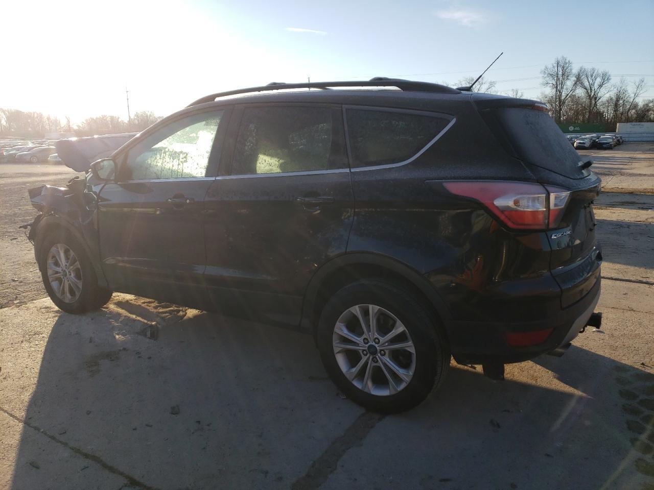 2017 FORD ESCAPE SE - Фото 2