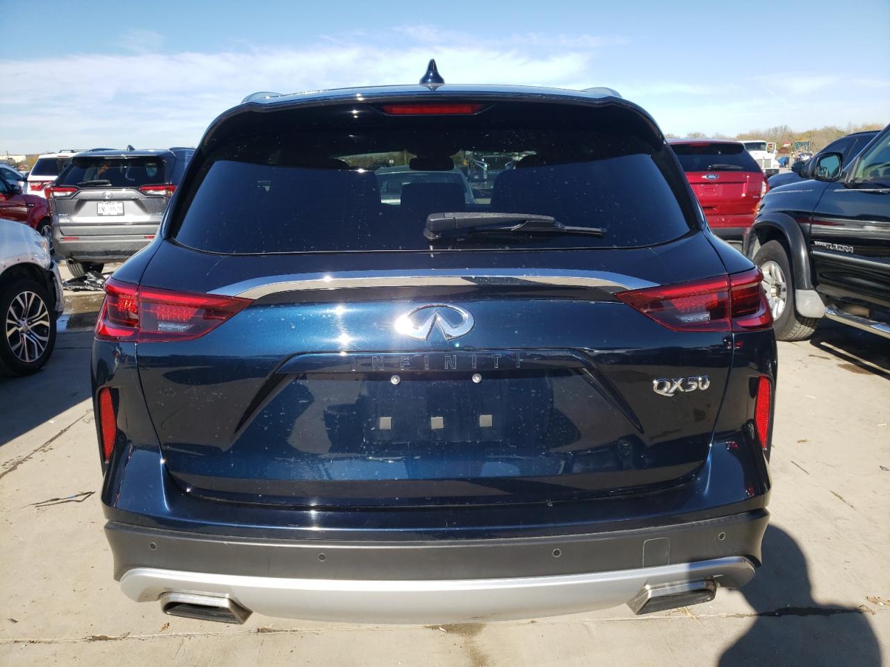 2019 INFINITI QX50 ESSEN - Image 6