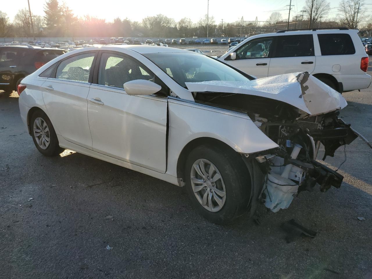 2013 HYUNDAI SONATA GLS - Фото 4