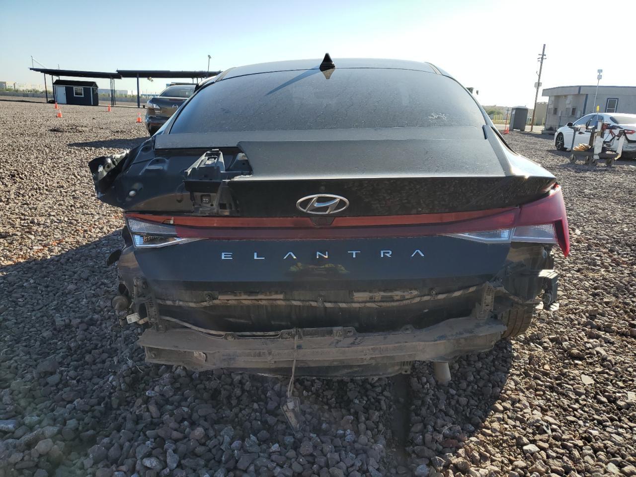 2022 HYUNDAI ELANTRA SE - Фото 6