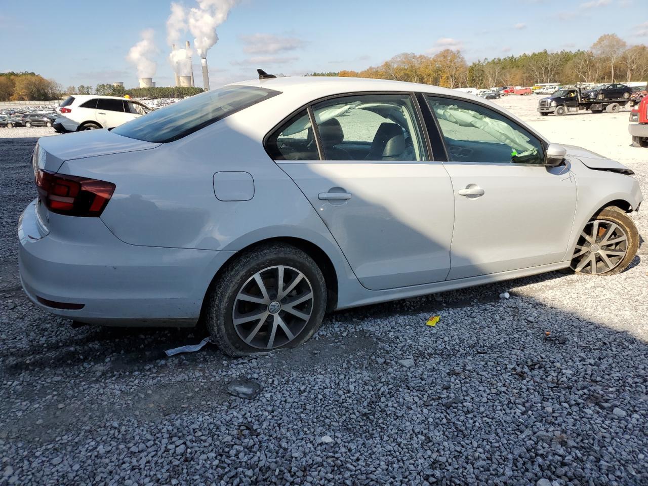 2017 VOLKSWAGEN JETTA SE - Image 3