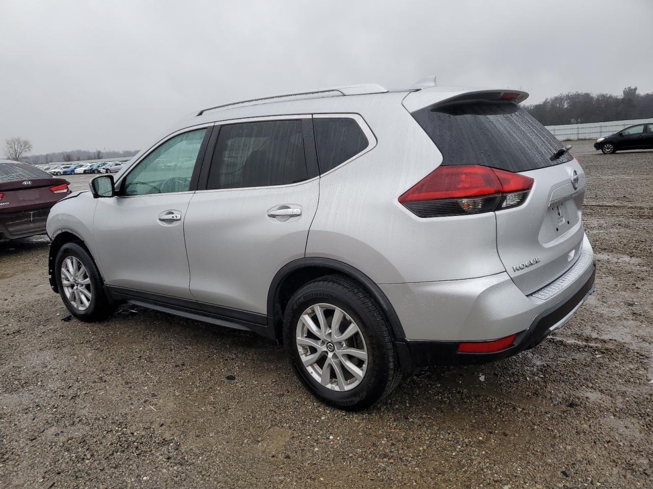 2018 NISSAN ROGUE S - Фото 2