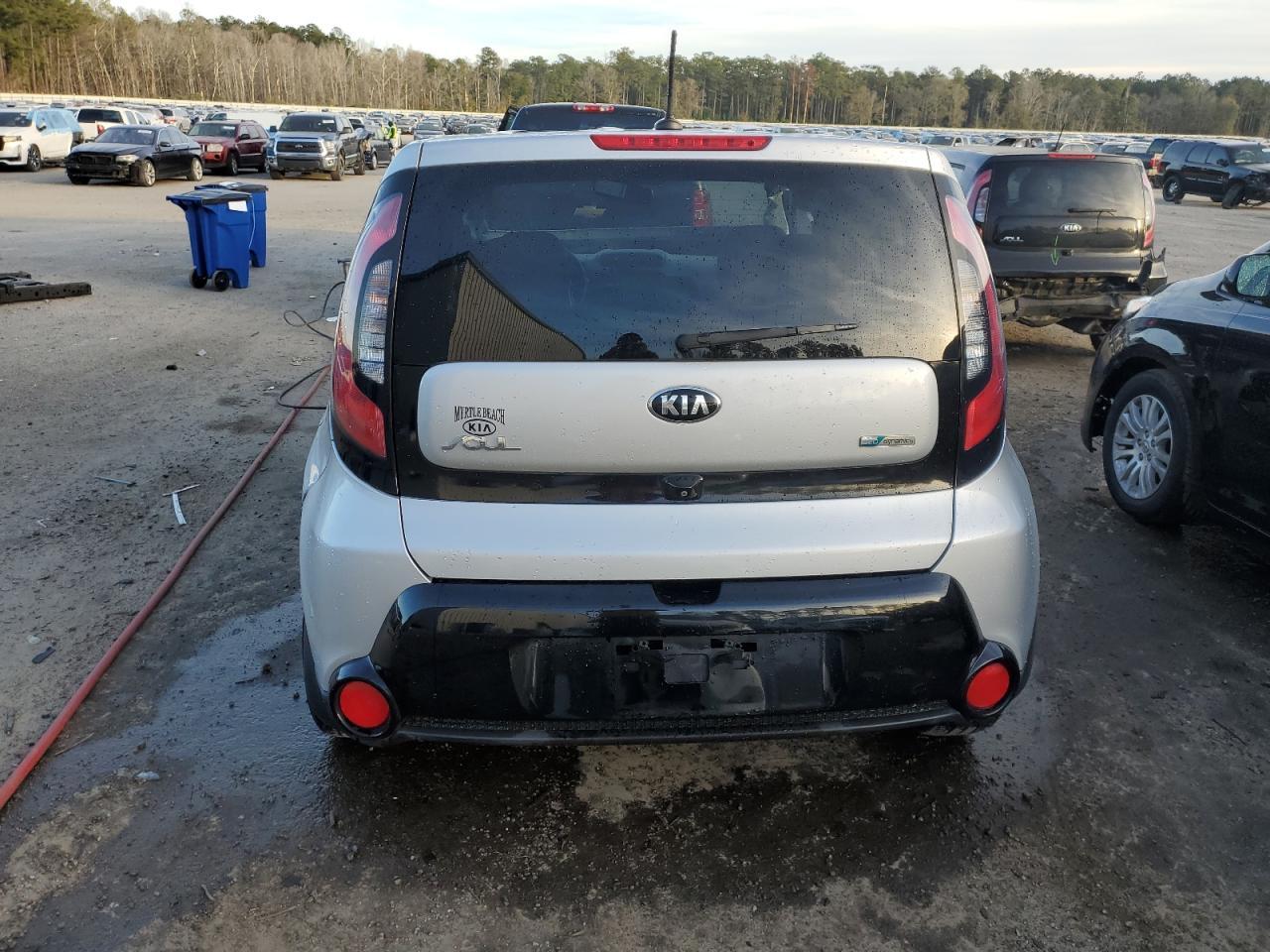 2016 KIA SOUL + - Фото 6