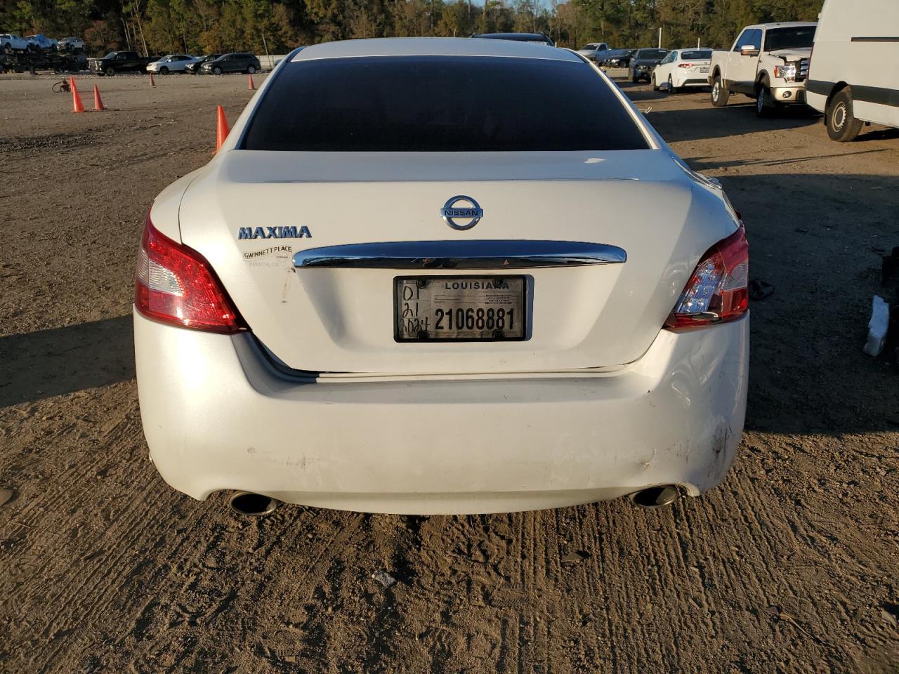 2011 NISSAN MAXIMA S - Image 6