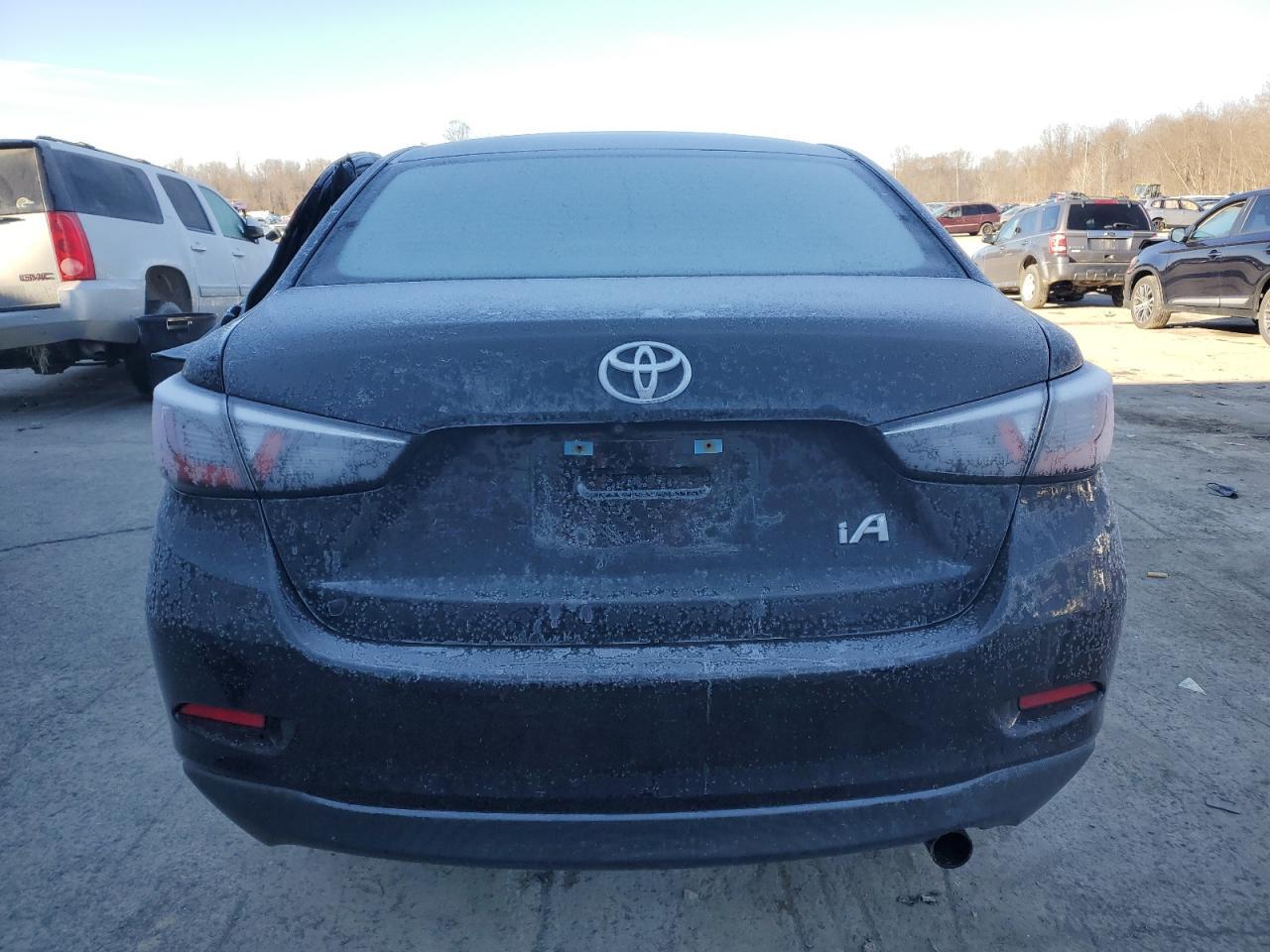 2017 TOYOTA YARIS IA - Фото 6