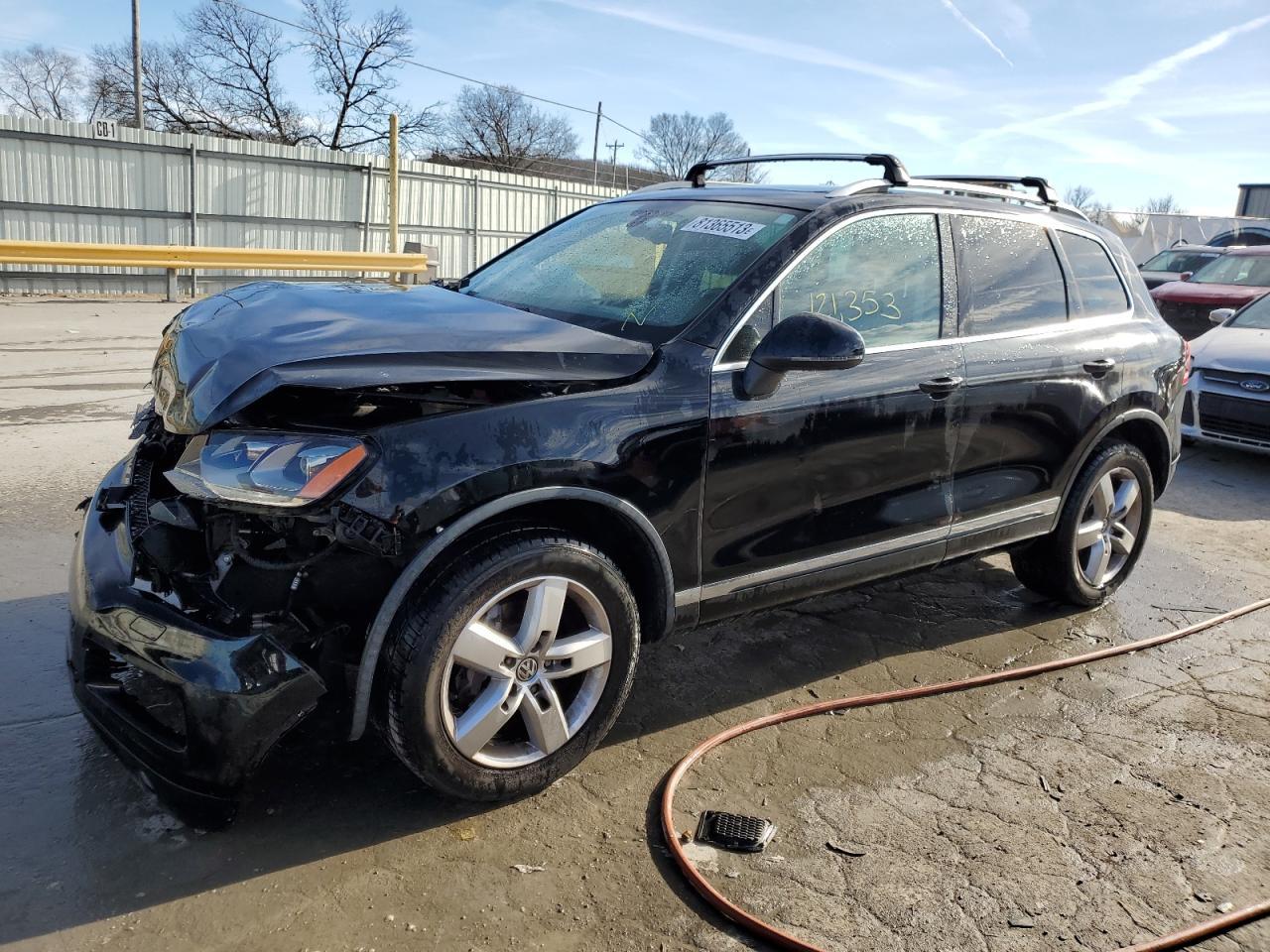 2011 VOLKSWAGEN TOUAREG V6