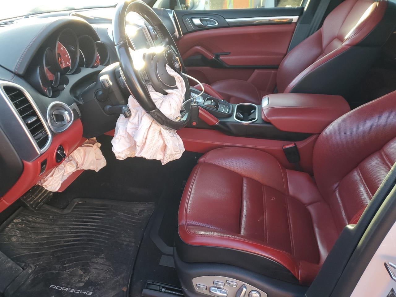 2018 PORSCHE CAYENNE - Image 7