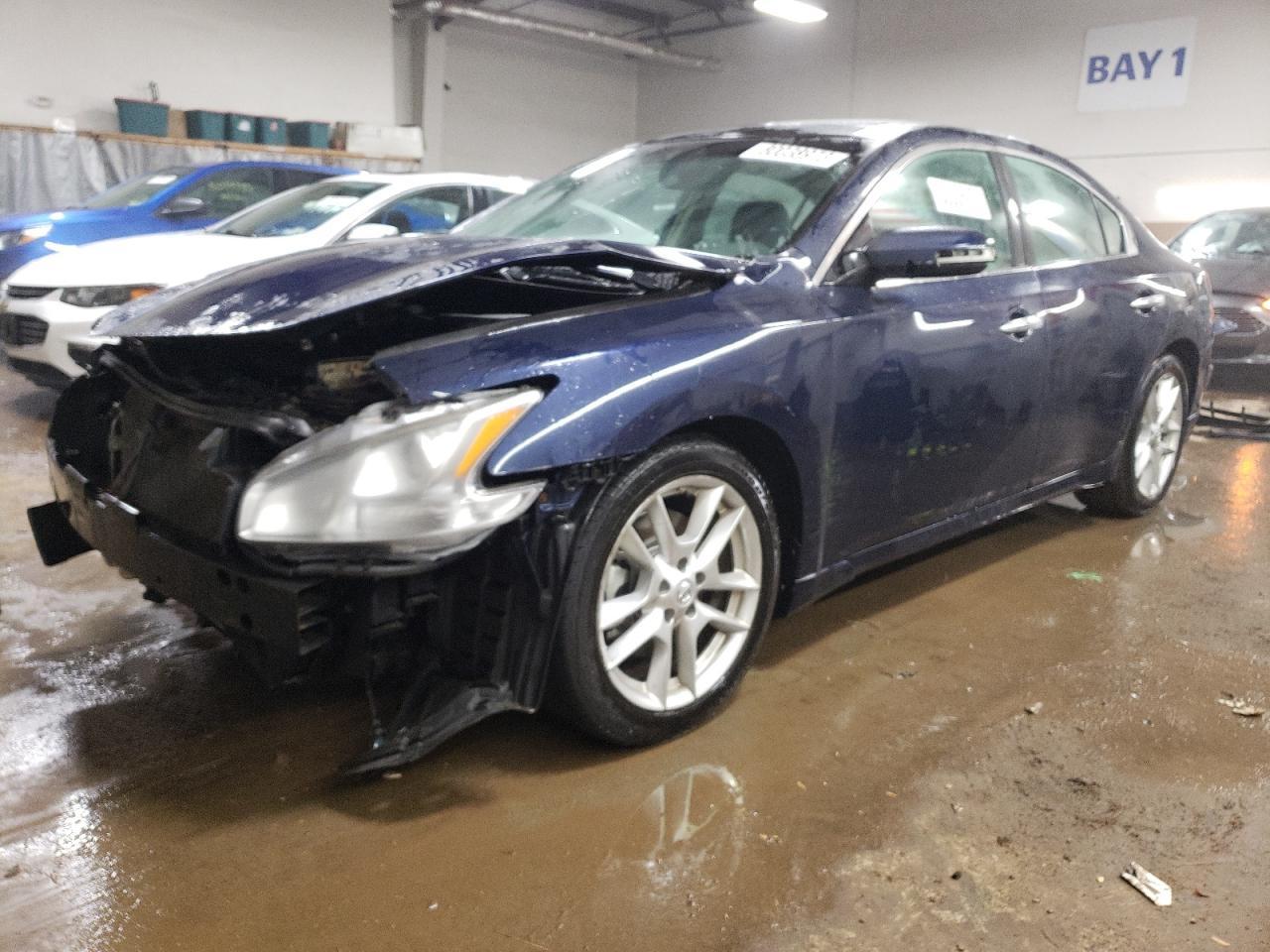 2011 NISSAN MAXIMA S