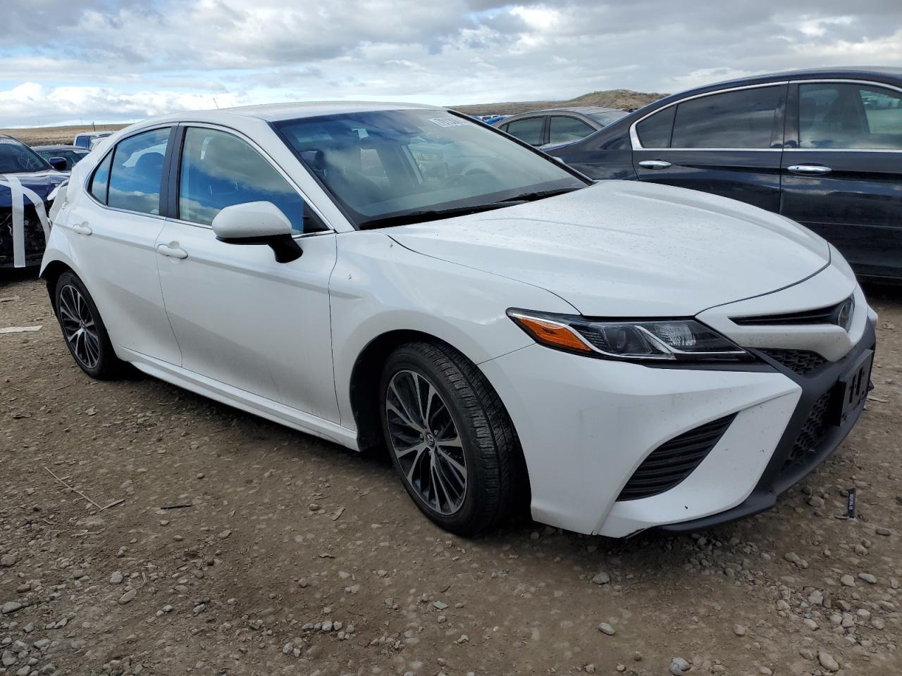2020 TOYOTA CAMRY SE - Image 4
