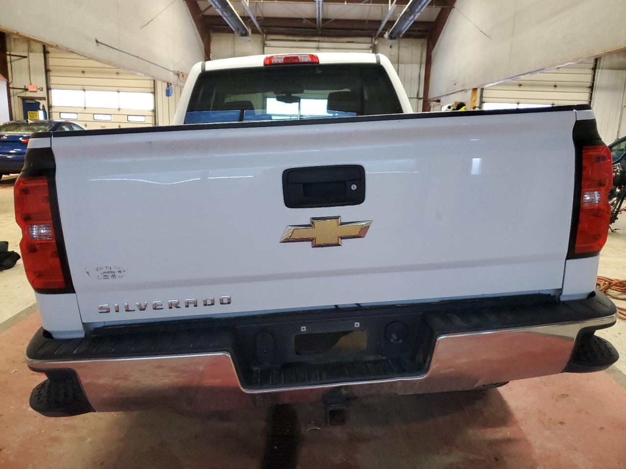 2017 CHEVROLET SILVERADO - Image 6