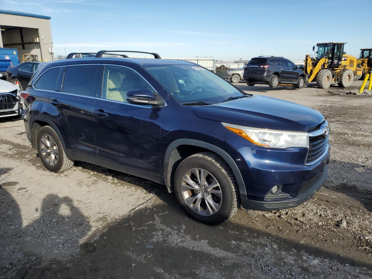 2015 TOYOTA HIGHLANDER - Фото 4