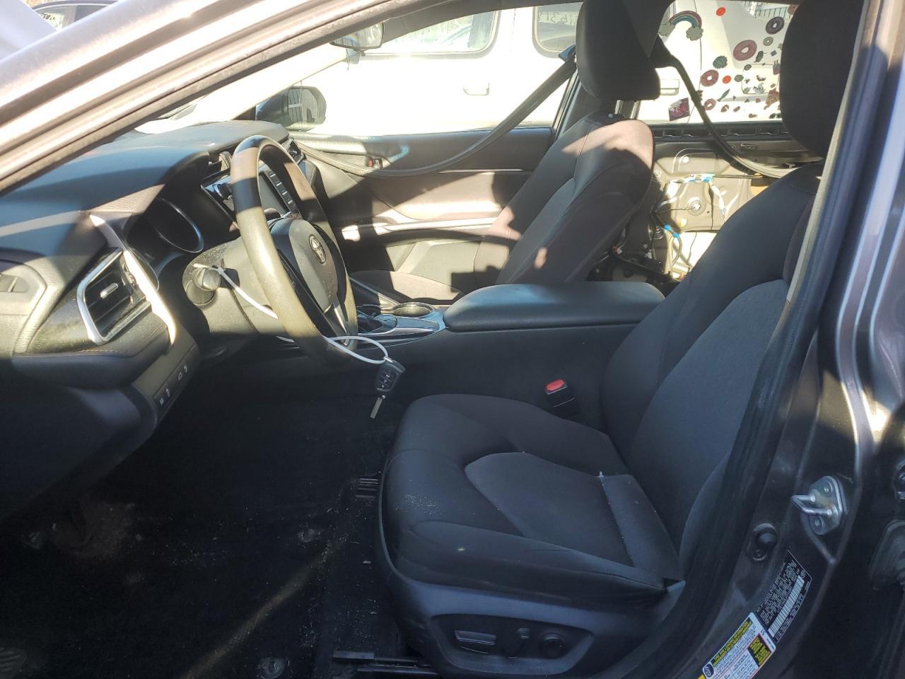 2018 TOYOTA CAMRY L - Фото 7