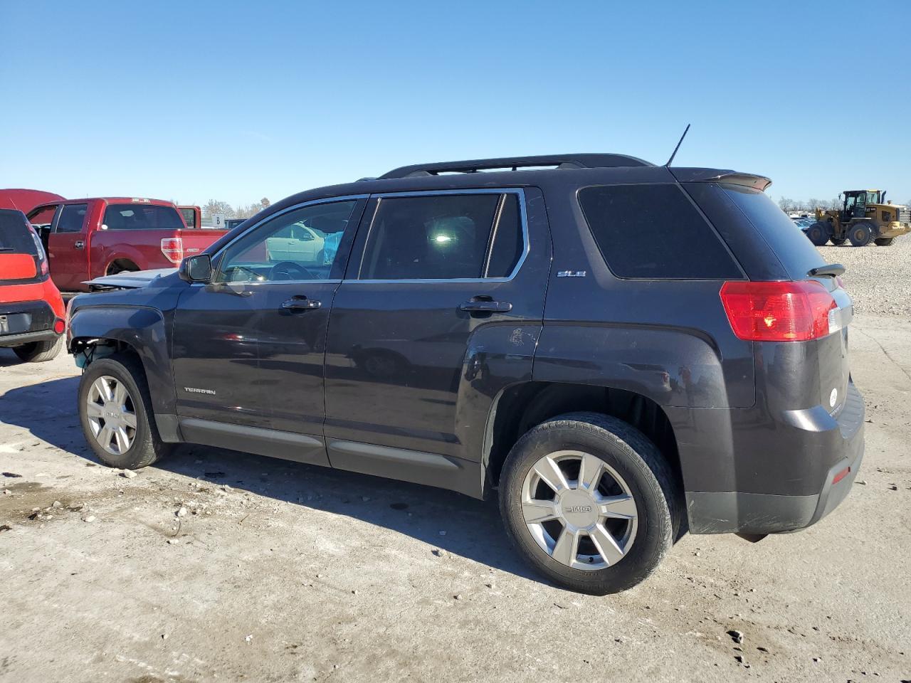 2013 GMC TERRAIN SL - Фото 2