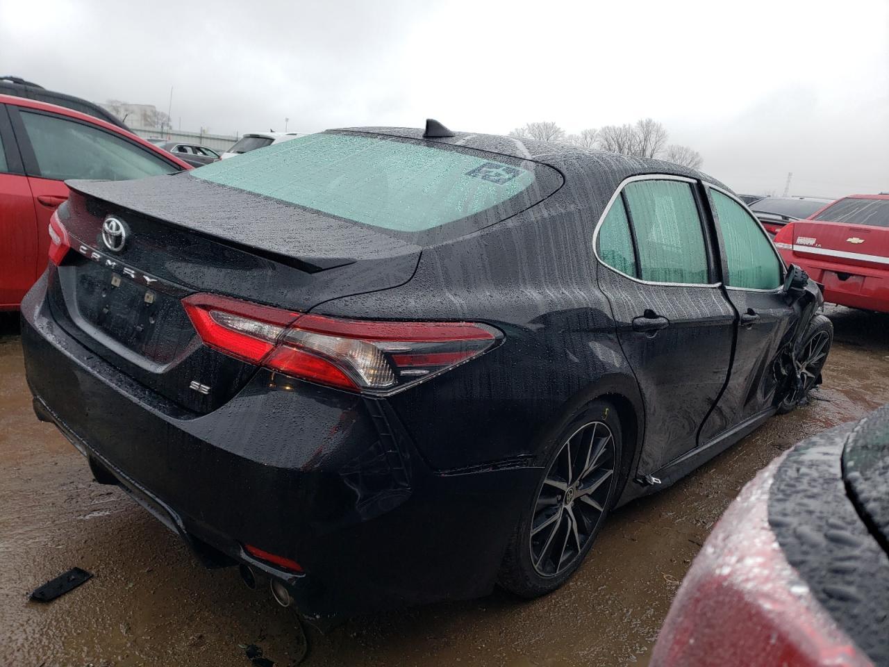 2021 TOYOTA CAMRY SE - Фото 3