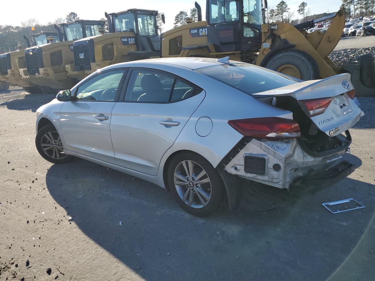 2017 HYUNDAI ELANTRA SE - Фото 2